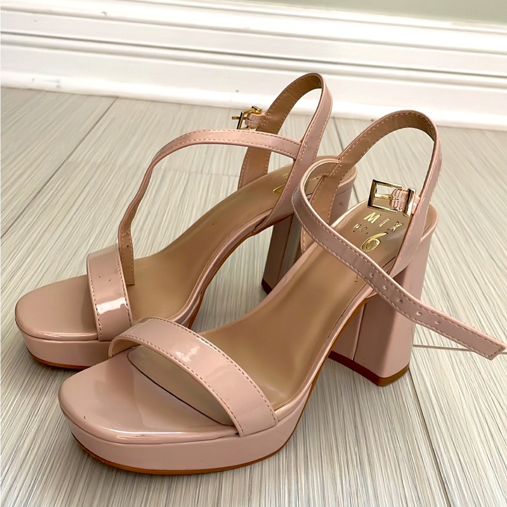 Mix no .6 size 6.5 women’s heels